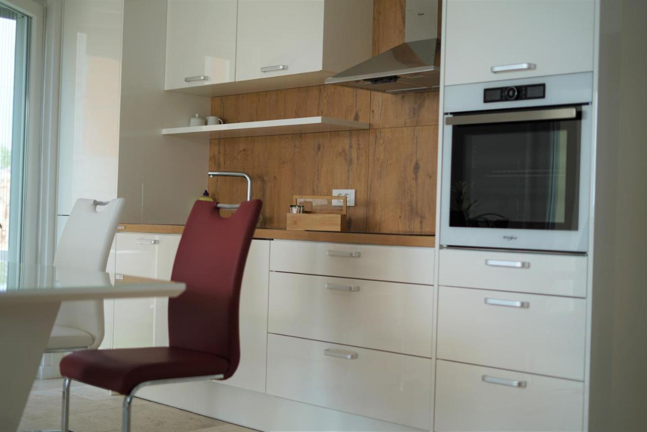 Villa M - Your Business & Holiday Apartment In Šibenik Eksteriør billede