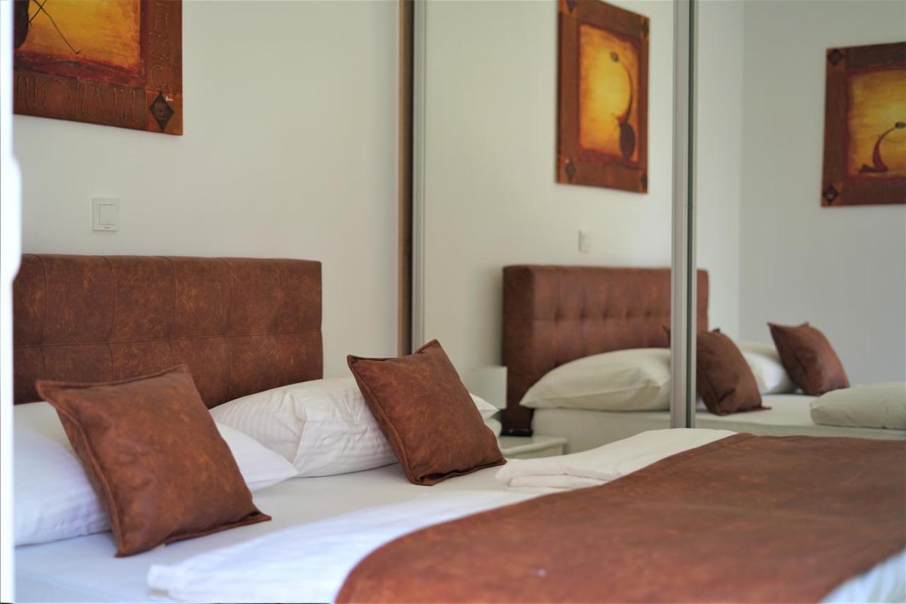 Villa M - Your Business & Holiday Apartment In Šibenik Eksteriør billede