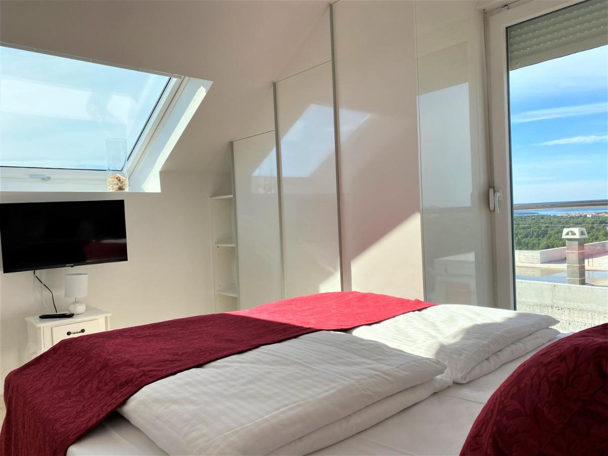 Villa M - Your Business & Holiday Apartment In Šibenik Eksteriør billede
