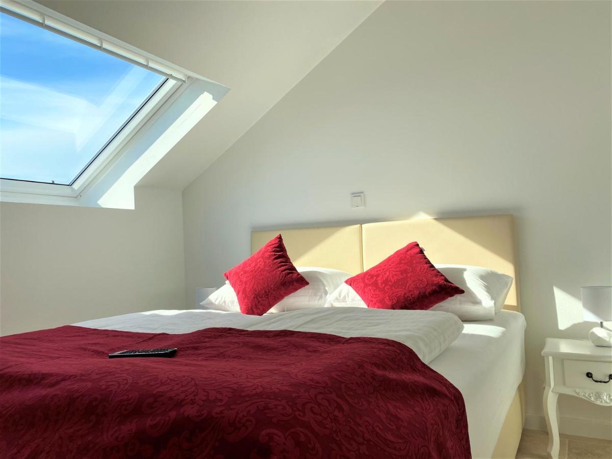 Villa M - Your Business & Holiday Apartment In Šibenik Eksteriør billede
