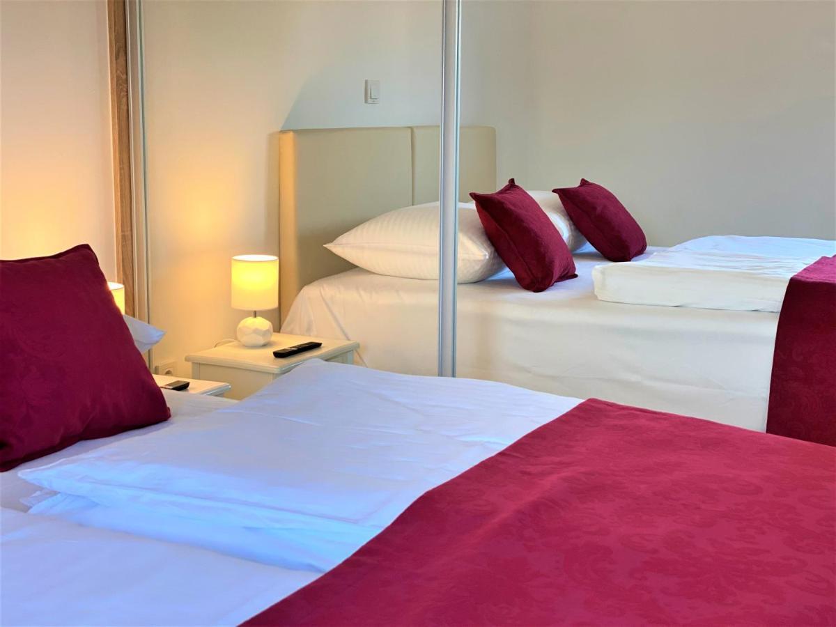 Villa M - Your Business & Holiday Apartment In Šibenik Eksteriør billede